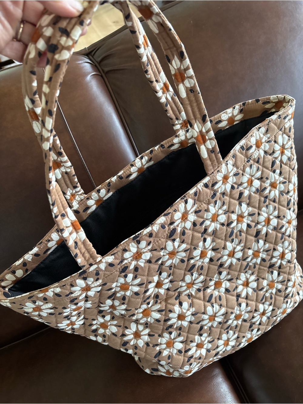 EUC Vera Bradley Grand Tote Bag, Venetian Flower Tiger’s Eye Quilted Essential - Picture 12 of 15